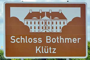 Touristisches Hinweisschild A20 Schloss Bothmer Klütz