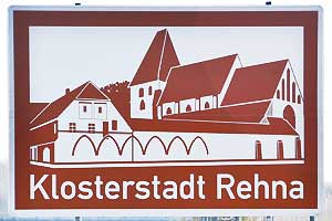 Touristisches Hinweisschild A20 Klosterstadt Rehna