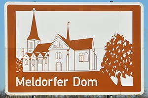Touristisches Hinweisschild A23 Meldorfer Dom