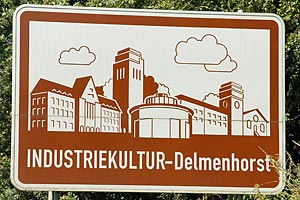 Touristisches Hinweisschild A28 Industriekultur-Delmenhorst