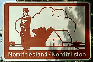 Touristisches Hinweisschild A7 Nordfriesland / Nordfriilos
